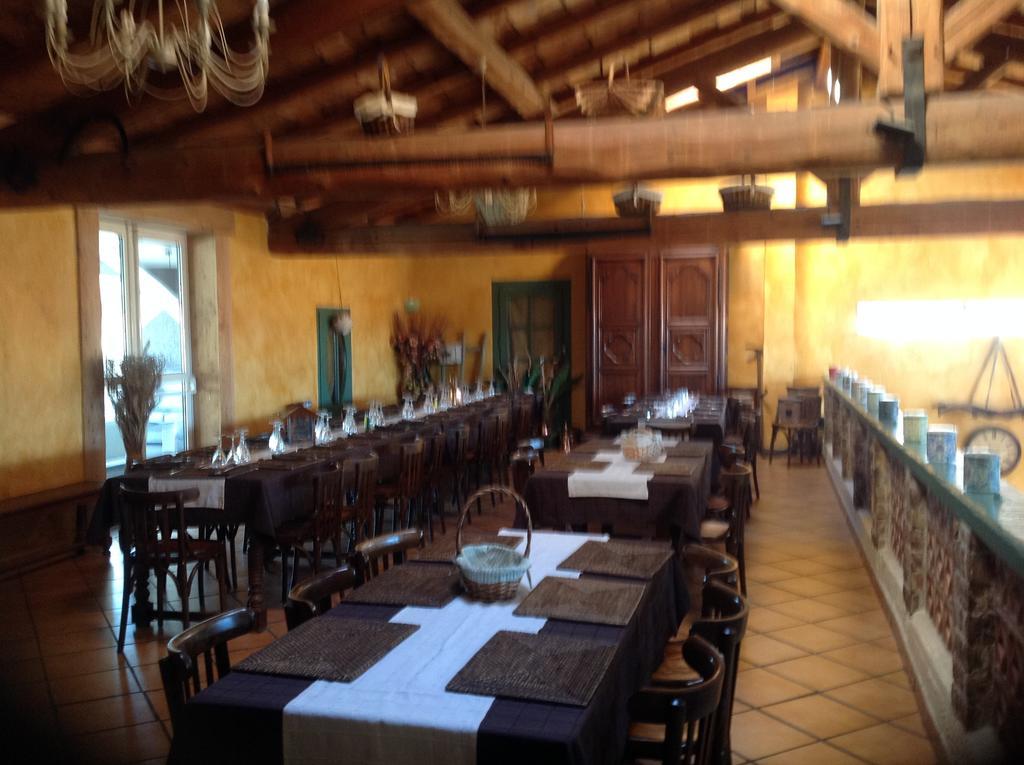 Longes Domaine Du Mont Monnet - Chambre D'Hotes & Gite المظهر الخارجي الصورة
