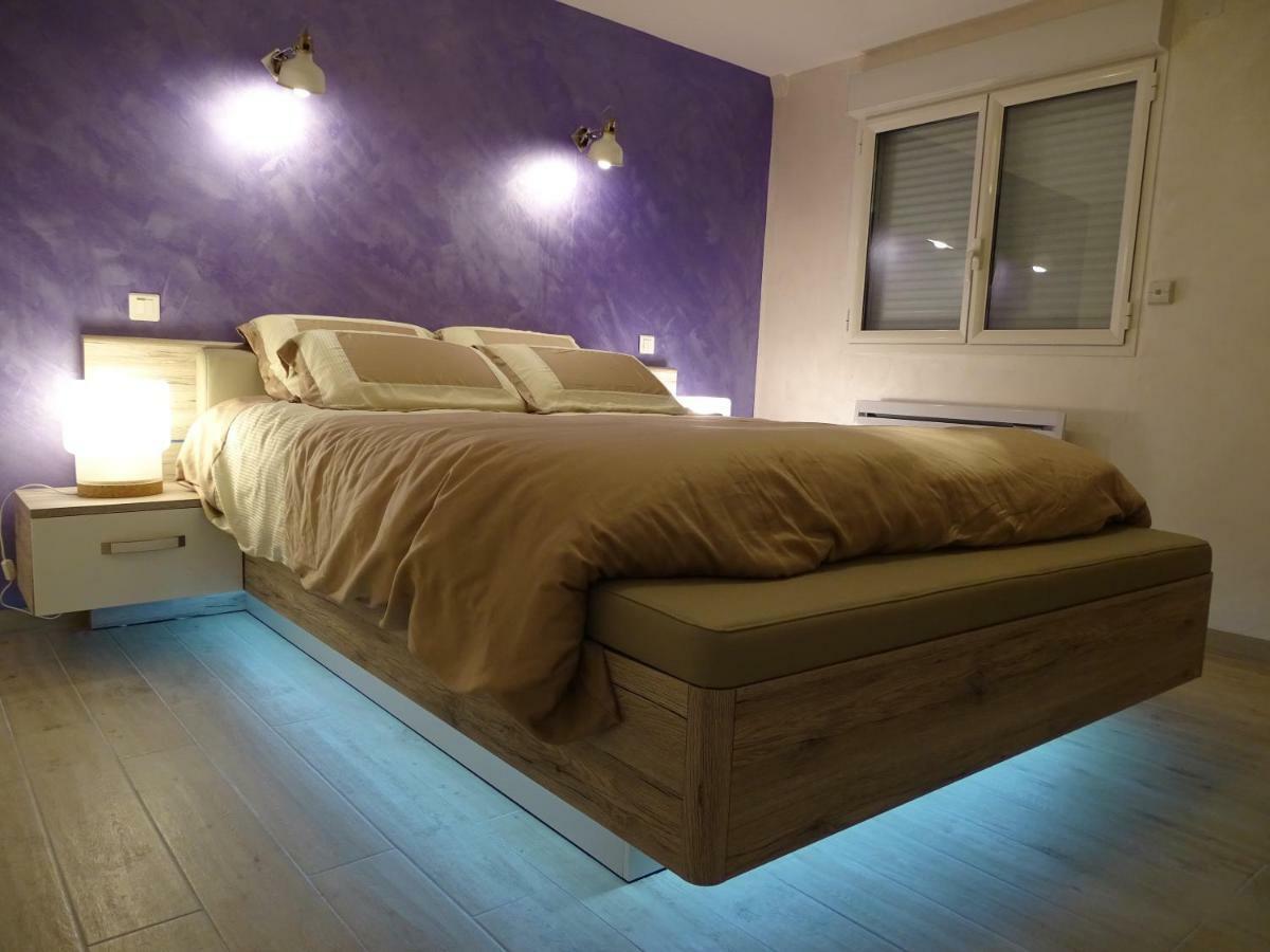 Longes Domaine Du Mont Monnet - Chambre D'Hotes & Gite المظهر الخارجي الصورة